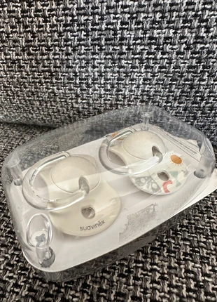 2 tétines Suavinex neuves, marca: Suavinex, estado: Novo com etiquetas, €2.00, €2.80 inclui Proteção do Comprador