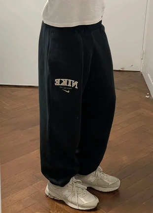 Jogging large Nike solo swoosh noir - Taille S, brand: Nike, condition: Very good, size: S / 36 / 8, €54.99, €58.44 includes Buyer Protection