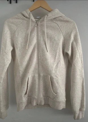 Sudadera con capucha Primark XXS – Cómoda, con cremallera y estilo casual, brand: Primark, condizioni: Ottime, taglia: XXS / IT 36 / EU 32, €5.00, €5.95 include la Protezione acquisti