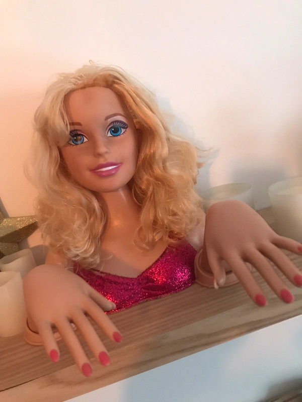 Tête à Coiffer Barbie Et Accessoires