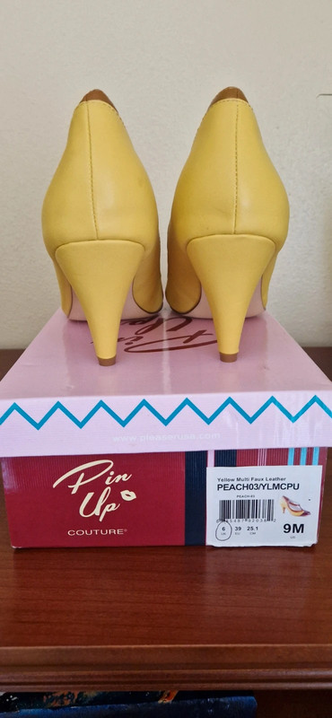 Pin-up Couture T-Bar Vintage heels US 9M 4