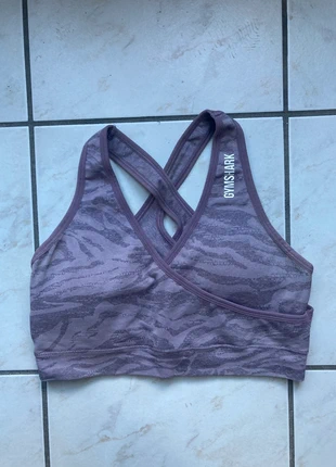Brassière Gymshark taille M couleur Lila, marke: Gymshark, zustand: Sehr gut, größe: M, 13,50 €, 14,88 € beinhaltet Vinted-Käuferschutz Pro