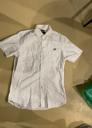 Camicia, brand: Fred Perry, condizioni: Ottime, taglia: M, €5.00, €5.95 include la Protezione acquisti