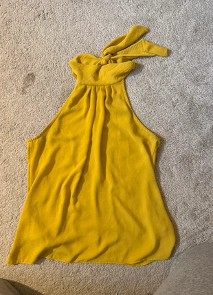 Yellow Halter neck Top, brand: Dorothy Perkins, condition: Very good, size: M / UK 12-14, £8.99, £10.14 includes Buyer Protection