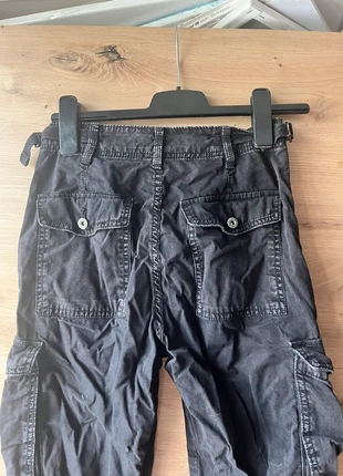 verstellbare Hose, marke: Bershka, zustand: Sehr gut, größe: XXS / 32 / 4, 5,00 €, 5,95 € inklusive Vinted-Käuferschutz