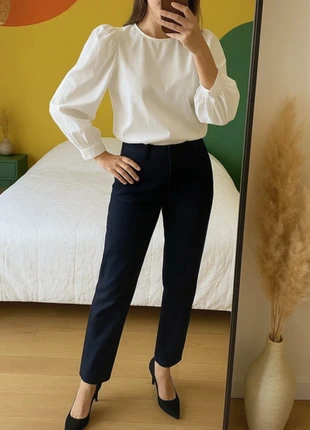 Chino en jeans IKKS Woman  taille 38/M très bon état oldmoney dressing capsule stockholm, marca: IKKS, estado: Muito bom, tamanho: M / 38 / 10, €29.99, €32.19 inclui Proteção do Comprador
