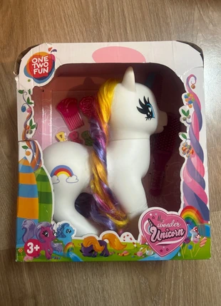 One two fun, my wonder unicorn, marque: One Two Fun, état: Neuf avec étiquette, taille: 3 ans / 98 cm, 10,00 €, 11,20 € Protection acheteurs incluse
