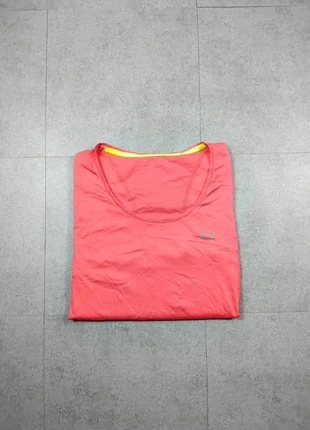 T shirt - Rose - Under Armour - Loose coupe - Heat Gear - Taille S #60, brand: Under Armour, condizioni: Ottime, taglia: S / IT 40 / EU 36, €15.00, €16.45 include la Protezione acquisti