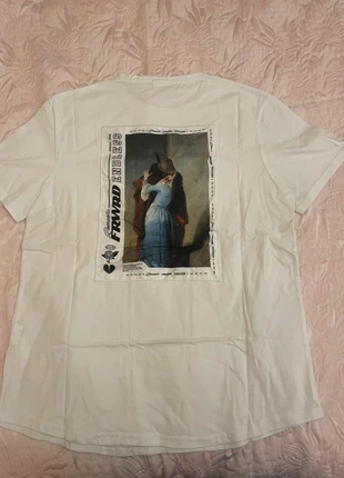T-shirt manica corta bianca Frwrd, marke: FRWRD, zustand: Neu, größe: XXL, 7,00 €, 8,05 € inklusive Vinted-Käuferschutz