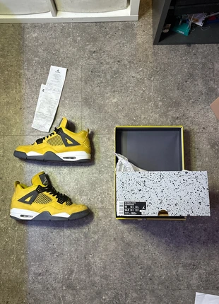Jordan 4 lightning, marke: Jordan, zustand: Gut, größe: 47.5, 80,00 €, 84,70 € inklusive Vinted-Käuferschutz