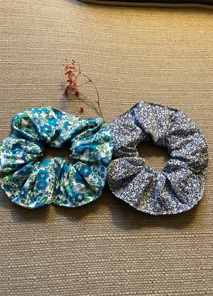 Lot chouchous, marque: liberty, état: Neuf sans étiquette, 10,00 €, 11,20 € Protection acheteurs incluse