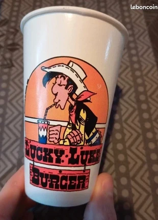 Ancien Verre en Carton du Restaurant Lucky Luke Burger, condizioni: Nuovo senza cartellino, €6.00, €7.00 include la Protezione acquisti