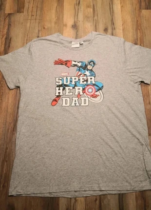 T-shirt Marvel Super Hero Avengers grille taille xl (pf25), marke: Marvel, zustand: Neu, größe: XL, 8,97 €, 10,12 € beinhaltet Vinted-Käuferschutz Pro