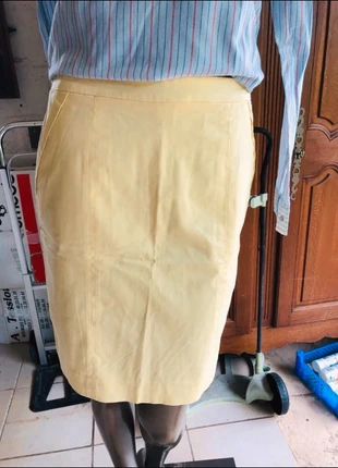 Jupe crayon en toile h&m jaune pastel, marque: H&M, état: Très bon état, taille: M / 38 / 10, 7,00 €, 8,05 € Protection acheteurs incluse