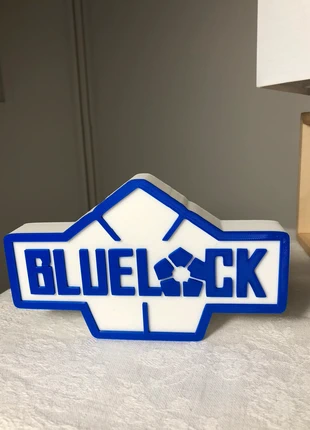 Logo bluelock figurine manga figure, marke: Otaku, zustand: Sehr gut, größe: Frühchen, bis 44, 10,00 €, 11,20 € beinhaltet Vinted-Käuferschutz Pro