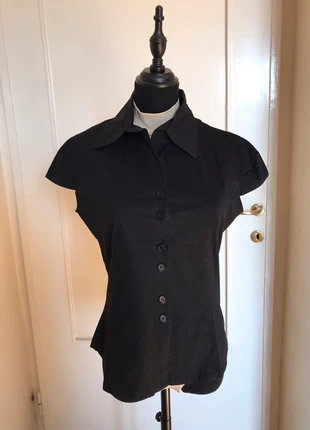 Camicia a mezze maniche in cotone nero, marque: Vintage, état: Très bon état, taille: M / 38 / 10, 8,50 €, 9,63 € Protection acheteurs incluse