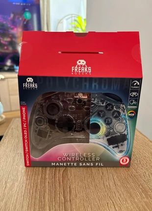 Manette sans fil switch / switch oled / pc / phone, marque: freaks geeks, état: Neuf sans étiquette, 35,00 €, 37,45 € Protection acheteurs incluse
