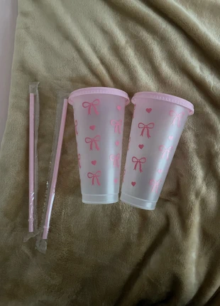 Cute drinkbottle🍒, état: Neuf sans étiquette, 12,00 €, 13,30 € Protection acheteurs incluse