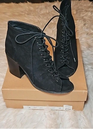 **Urban Outfitters Paula Lace-Up Block Heel Booties | Black | Size 10**, brand: Urban Outfitters, condition: Good, size: 8, £15.11, £16.57 includes Buyer Protection