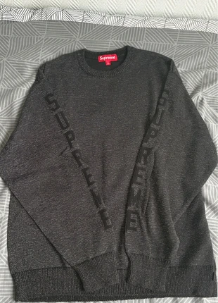 Pull Supreme Reflective SS24 – No, marke: Supreme, zustand: Neu, größe: M, 165,00 €, 173,95 € inklusive Vinted-Käuferschutz