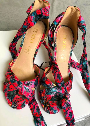 talons florals, brand: Texto, condition: New without tags, size: 36, €6.99, €8.04 includes Buyer Protection