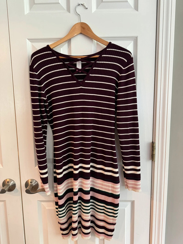 Ribbed sweater-dress, striped 1