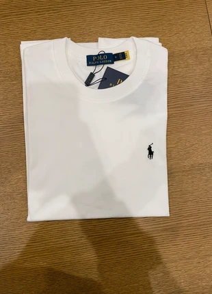Tee Shirt Ralph Lauren Blanc, marque: Ralph Lauren, état: Neuf avec étiquette, taille: M, 30,00 €, 32,20 € Protection acheteurs incluse