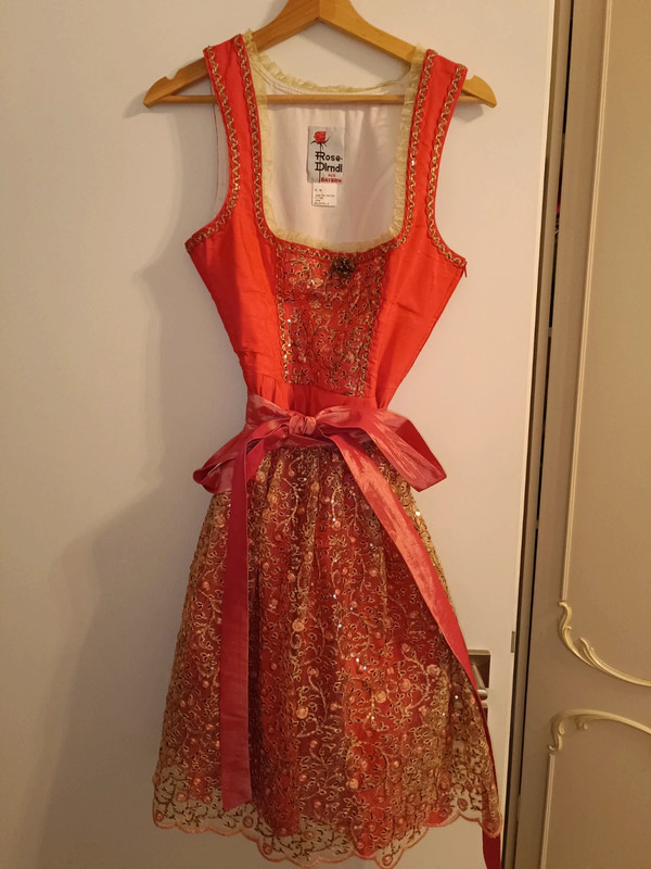 Rose Midi Dirndl in Rosa Gold 1