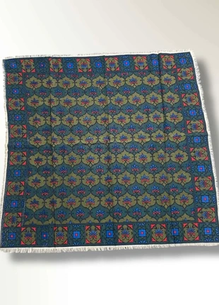 Foulard vintage donna, marque: Vintage Dressing, état: Très bon état, 5,00 €, 5,95 € Protection acheteurs incluse