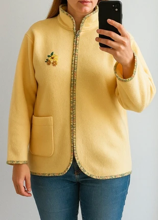 Veste polaire jaune brodée Damart – Taille S, marque: Damart, état: Neuf sans étiquette, taille: S / 36 / 8, 9,99 €, 11,19 € Protection acheteurs incluse