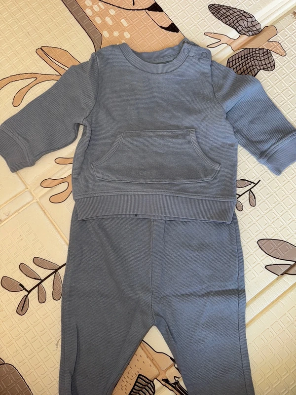 Lot de 2 ensembles 12 mois - photo numéro 3