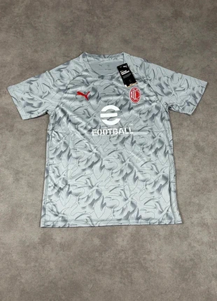 Maillot Milan gris, marque: Football, état: Neuf avec étiquette, taille: M, 20,00 €, 21,70 € Protection acheteurs (Pro) incluse