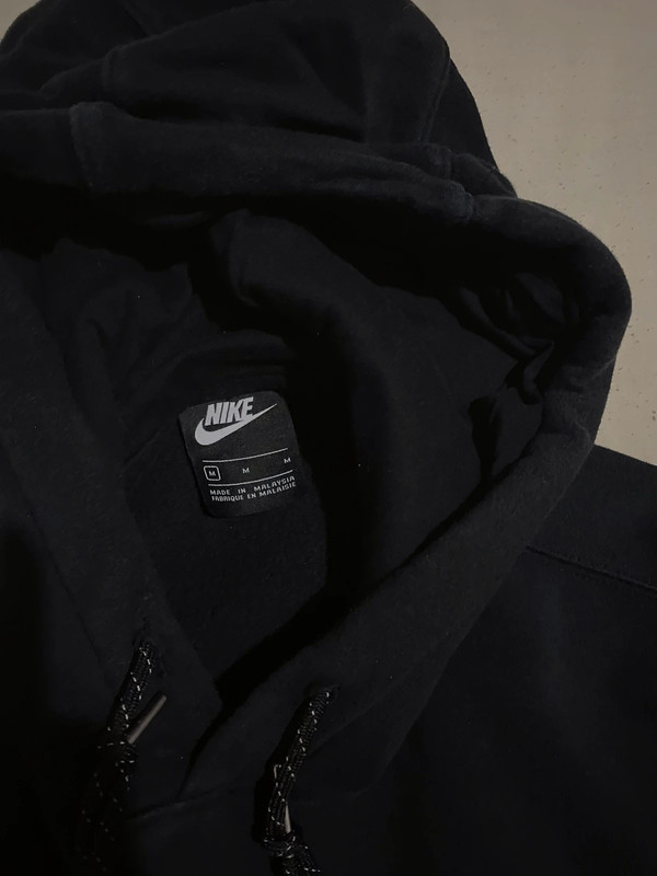 Mens Nike Hoodie in black - Vinted