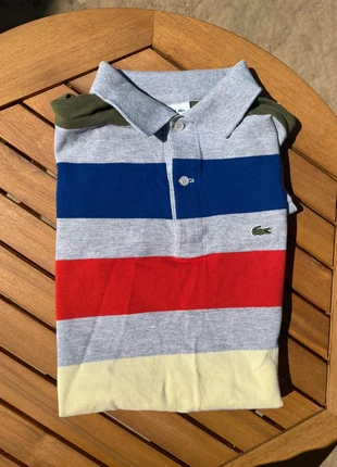 Polo Lacoste 16ans, marca: Lacoste, estado: Muito bom, tamanho: 16 anos / 176 cm, €30.00, €32.20 inclui Proteção do Comprador