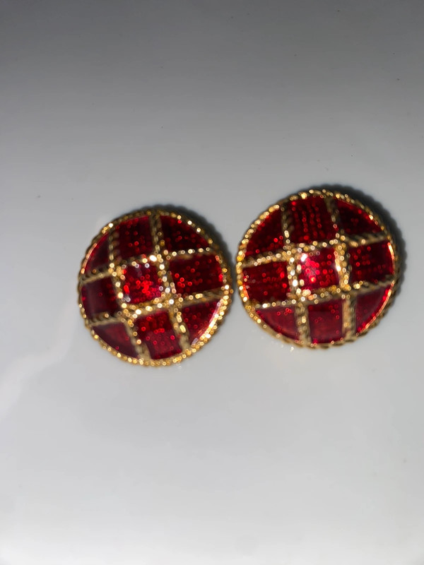 Vintage goldtone metal round dome chunky pierced earrings red enamel 2
