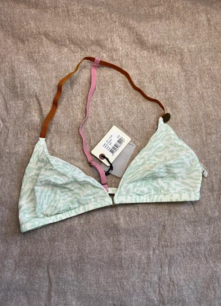 Soutien gorge 85 A/B, marque: Love Stories, état: Neuf avec étiquette, taille: 85A et AA, 6,50 €, 7,53 € Protection acheteurs incluse