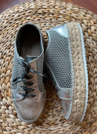 Basket plateforme semelle corde , marque: les points roses, état: Bon état, taille: 39, 18,00 €, 19,60 € Protection acheteurs incluse