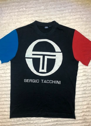 T-shirt Sergio Tacchini Taille M Logo Brodée été Homme, marque: Sergio Tacchini, état: Très bon état, taille: S, 15,00 €, 16,45 € Protection acheteurs incluse