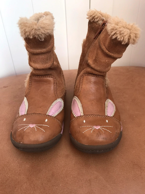 Bunny Boots Left