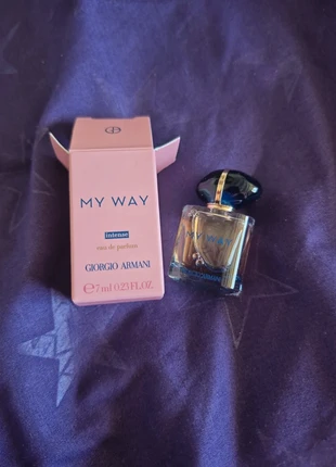 Miniature parfum armani, marke: Giorgio Armani, zustand: Neu, mit Etikett, 10,00 €, 11,20 € inklusive Vinted-Käuferschutz