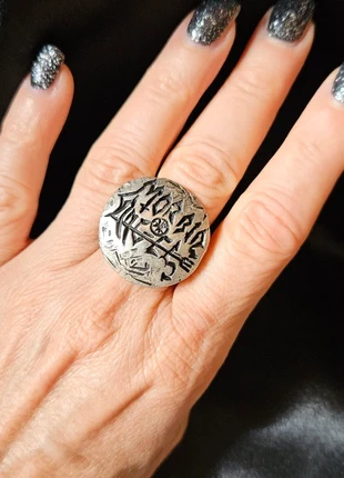 Anello regolabile Morbid Angel unisex, marke: Morbid Angel, zustand: Sehr gut, größe: 62.2 mm / 19.8 mm Ø, 10,00 €, 11,20 € inklusive Vinted-Käuferschutz