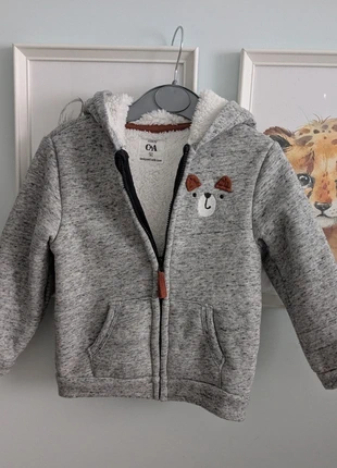 Chaqueta sudadera con capucha interior borreguito de C&A talla 92, brand: C&A, condizioni: Nuovo senza cartellino, taglia: 24-36 mesi / 92 cm, €9.00, €10.15 include la Protezione acquisti