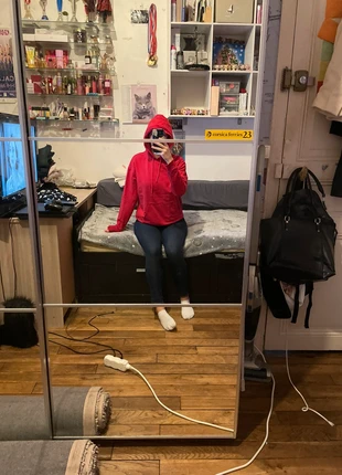 Pull à capuche rouge, marque: Stay, état: Neuf sans étiquette, taille: S / 36 / 8, 12,00 €, 13,30 € Protection acheteurs incluse