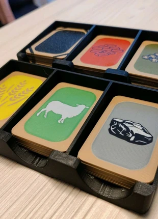 3D Printed Catan Sleeved-Card Holder - Stackable Edition, merk: 999 GAMES, staat: Nieuw zonder prijskaartje, € 10,00, € 11,20 inclusief Kopersbescherming