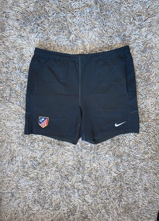 Short d’entraînement Atlético de Madrid – Nike, marke: Nike, zustand: Sehr gut, größe: L, 60,00 €, 63,70 € inklusive Vinted-Käuferschutz
