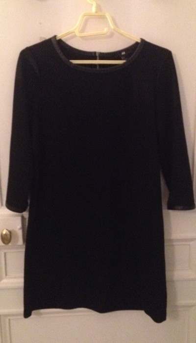 Robe simple noire 1