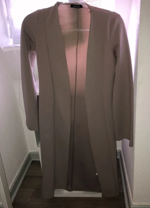 Veste nude , merk: Boohoo, staat: Heel goed, maat: S / 36 / 8, € 3,00, € 3,85 inclusief Kopersbescherming