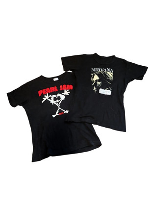 90s Pearl Jam "Alive" girlie top (very stretchy)- Nirvana SOLD, marque: MERCH, état: Très bon état, taille: Taille unique, 30,00 €, 32,20 € Protection acheteurs (Pro) incluse