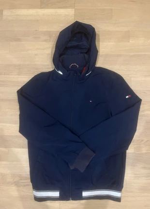 Veste Tommy Hilfiger, brand: Tommy Hilfiger, condition: Very good, size: XS, €30.00, €32.20 includes Buyer Protection