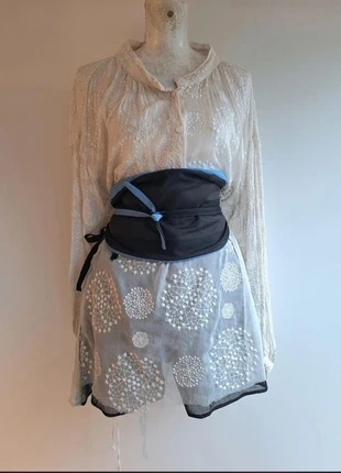 necktie obi belt wristbow or bandeautop, merk: Ann Demeulemeester, staat: Nieuw zonder prijskaartje, € 60,00, € 63,70 inclusief Kopersbescherming